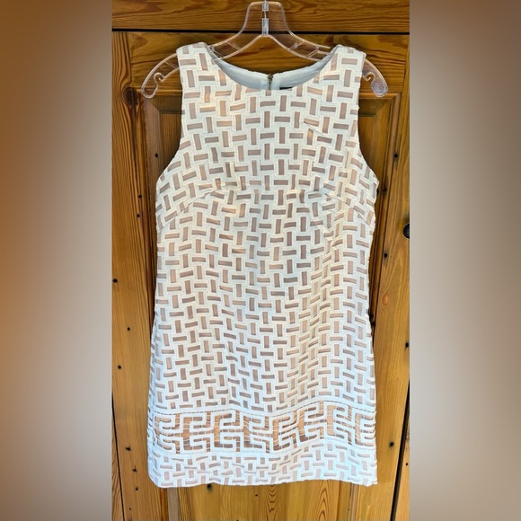 Vince Camuto Dress Size 6 - Picture 1 of 3
